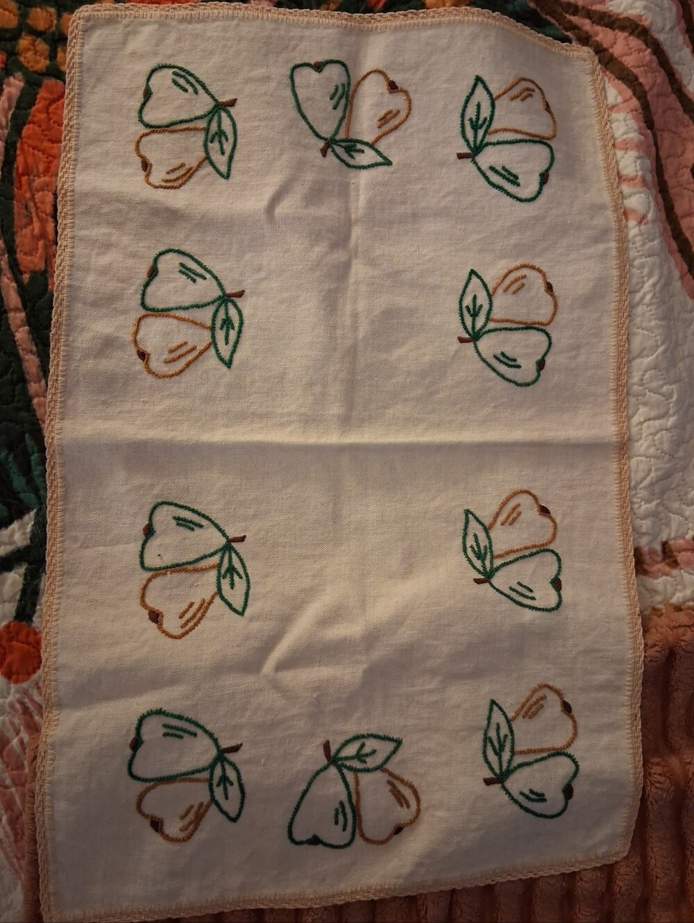 Vintage Embroidered Towel/vanity Linen